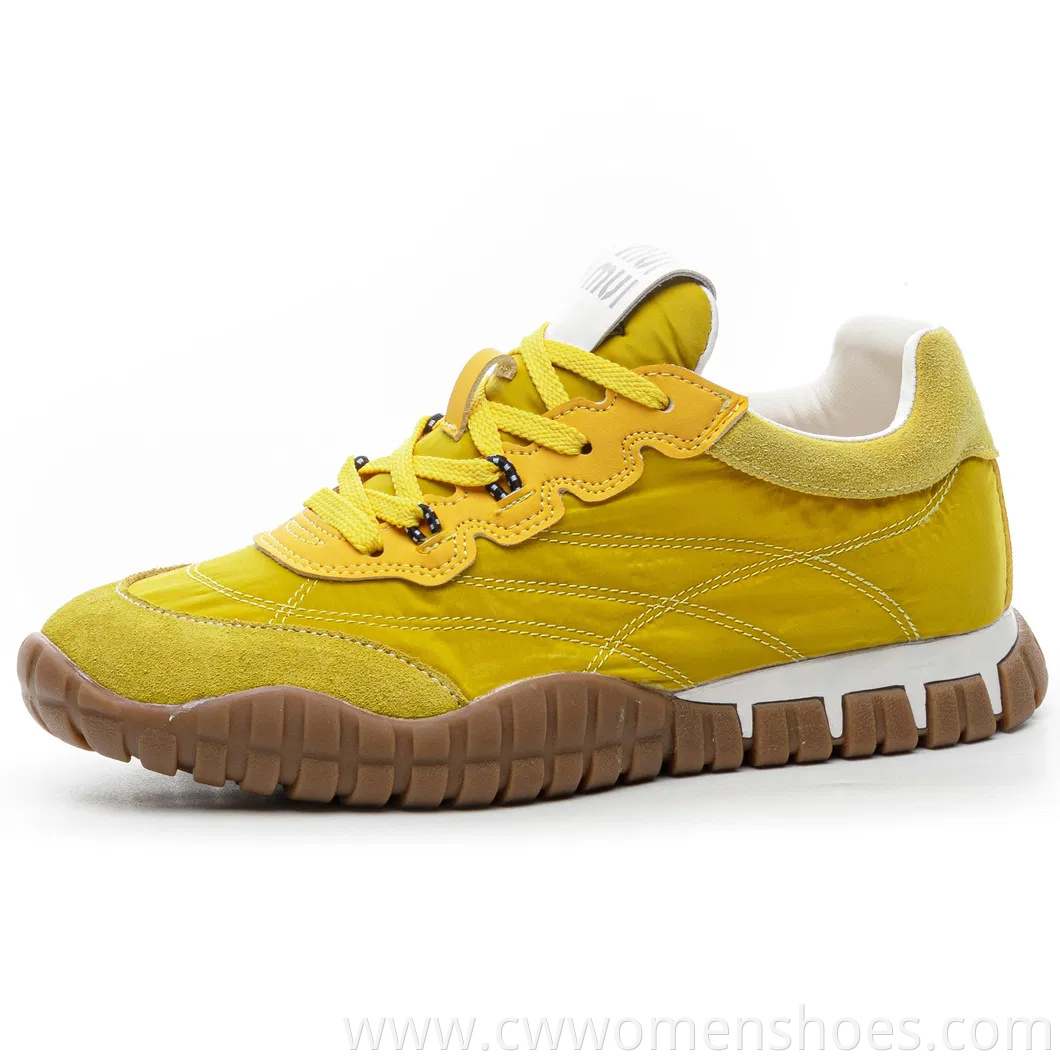 Women's Thick Soled Casual and Fashionable Sports Shoes